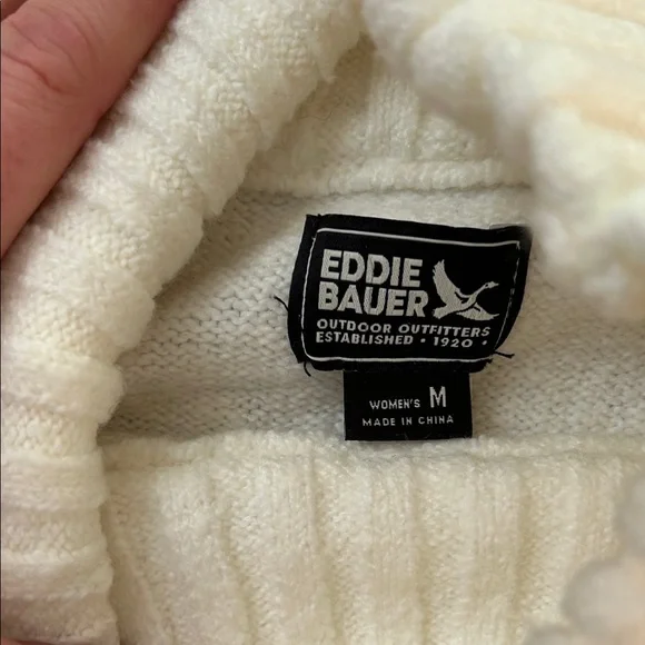 Eddie Bauer Women's oversized  Sweater - White - Picture 2 of 2